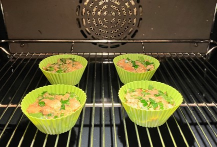 Фото шага рецепта Корзинки из горбуши с зеленью 191011 шаг 12