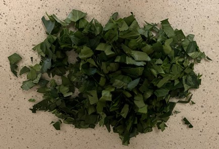 Фото шага рецепта Корзинки из горбуши с зеленью 191011 шаг 2