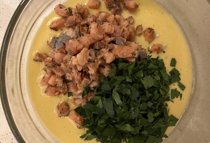 Фото шага рецепта Корзинки из горбуши с зеленью 191011 шаг 9