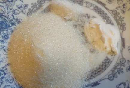 Фото шага рецепта Корзиночки с творожным кремом и ягодами 189247 шаг 13  