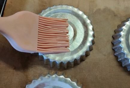 Фото шага рецепта Корзиночки с творожным кремом и ягодами 189247 шаг 20  