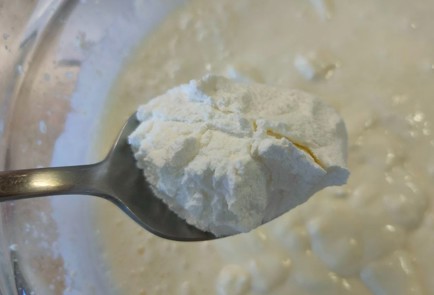 Фото шага рецепта Корзиночки с творожным кремом и ягодами 189247 шаг 7  