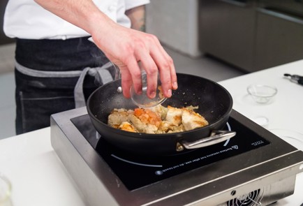 Фото шага рецепта Бразильские картофельные котлеты кошинья 80886 шаг 5  