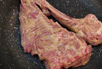 Фото шага рецепта Котлета из барашка на кости в пикантном маринаде 151776 шаг 5  