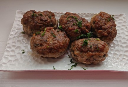 Фото шага рецепта Котлеты из домашнего фарша со шпинатом 189845 шаг 12  