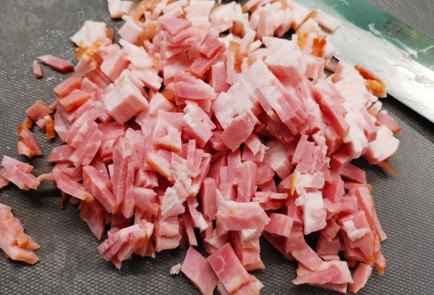 Фото шага рецепта Котлеты из фарша с беконом 190480 шаг 5  