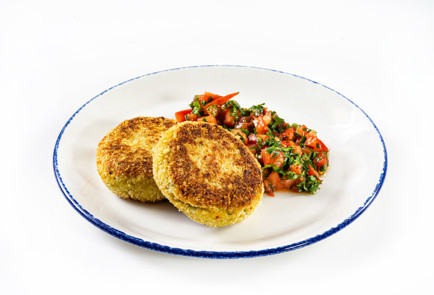 Фото шага рецепта Котлеты из капусты с острым соусом 191452 шаг 13  