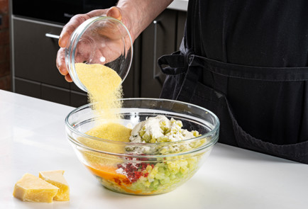 Фото шага рецепта Котлеты из капусты с острым соусом 191452 шаг 6  