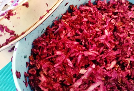 Фото шага рецепта Котлеты из краснокочанной капусты 152872 шаг 1  