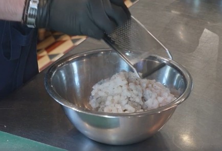 Фото шага рецепта Котлеты из креветок и трески 186407 шаг 10  