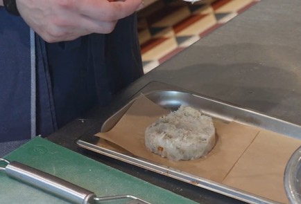 Фото шага рецепта Котлеты из креветок и трески 186407 шаг 11  