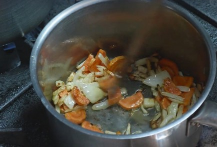 Фото шага рецепта Котлеты из креветок и трески 186407 шаг 2  