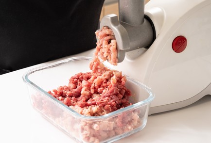 Фото шага рецепта Котлеты из курицы и телятины 139264 шаг 4  