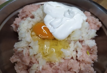 Фото шага рецепта Котлеты из куриного филе 188798 шаг 5  