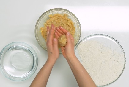 Фото шага рецепта Котлеты из куриной грудки 140647 шаг 6