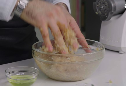 Фото шага рецепта Котлеты из сибаса 152116 шаг 6  