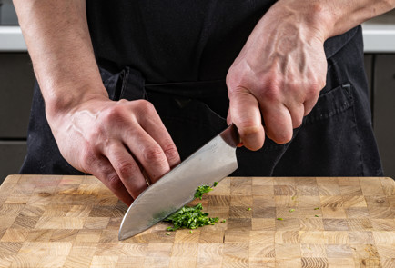 Фото шага рецепта Котлеты из свеклы с фетой и базиликом 191445 шаг 5  