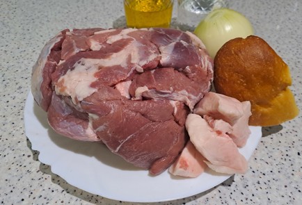 Фото шага рецепта Котлеты из свинины в духовке 188600 шаг 1  