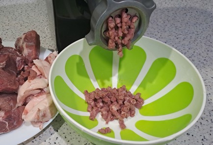 Фото шага рецепта Котлеты из свинины в духовке 188600 шаг 4  