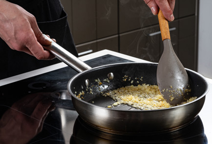 Фото шага рецепта Котлеты из тыквы 191552 шаг 6  