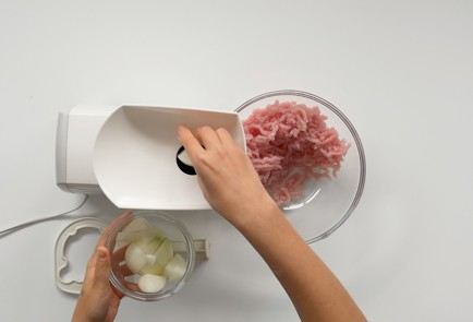 Фото шага рецепта Котлеты на пару 151389 шаг 3  