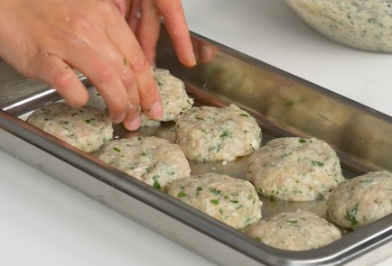 Фото шага рецепта Котлеты на пару 151389 шаг 6  