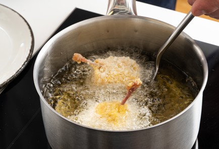 Фото шага рецепта Котлеты покиевски из перепелки с тыквенным соусом и картофельным пюре 140794 шаг 12  