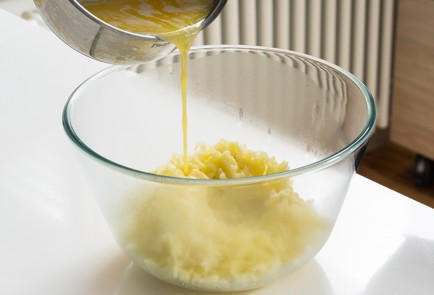 Фото шага рецепта Котлеты покиевски из перепелки с тыквенным соусом и картофельным пюре 140794 шаг 15  