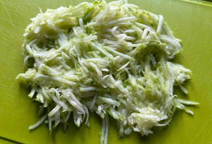 Фото шага рецепта Котлеты с кабачком и картофелем 174268 шаг 3  