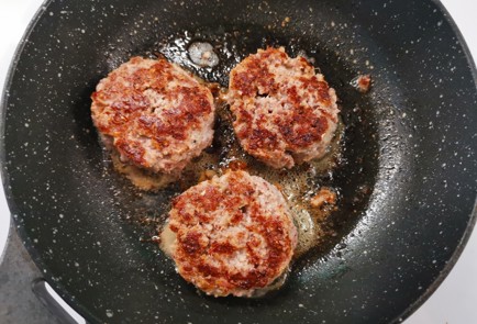 Фото шага рецепта Котлеты с капустой 190479 шаг 8  