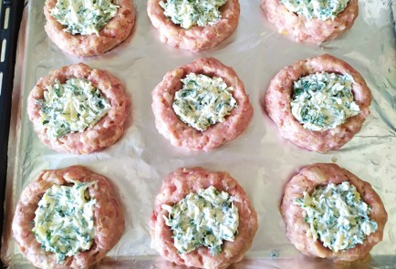 Фото шага рецепта Котлеты с начинкой в духовке 189286 шаг 9  