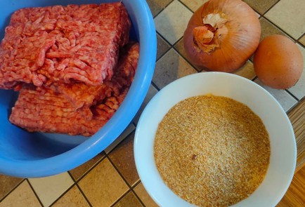 Фото шага рецепта Котлеты свиноговяжьи подомашнему 176167 шаг 1  