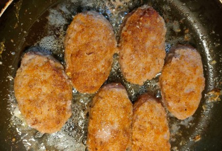 Фото шага рецепта Котлеты свиноговяжьи подомашнему 176167 шаг 9  