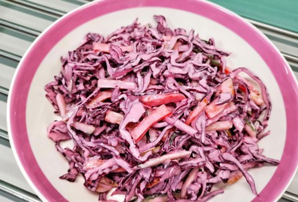 Фото шага рецепта Коулсло из краснокочанной капусты с халапеньо 175526 шаг 11  