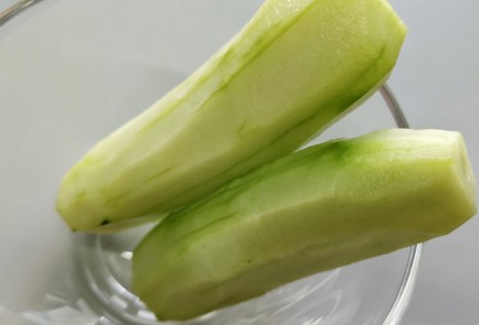 Фото шага рецепта Коулсло с огурцами 174742 шаг 2  