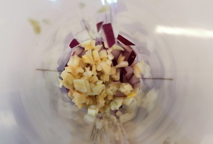 Фото шага рецепта Коулсло со свекольной заправкой 175532 шаг 6  