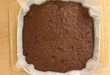 Фото шага рецепта Коврижка с черносливом 174197 шаг 12  