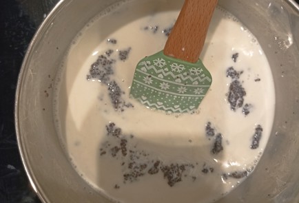 Фото шага рецепта Пасхальный краффин с маком 191586 шаг 3  