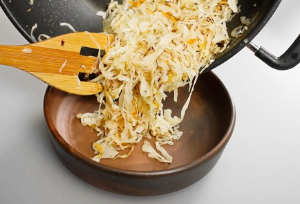 Фото шага рецепта Крамбл из квашеной капусты 31534 шаг 3  