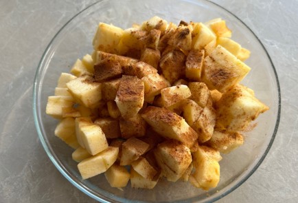 Фото шага рецепта Крамбл с яблоками и овсянкой 174115 шаг 5  