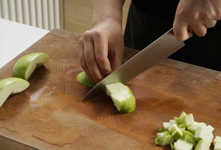 Фото шага рецепта Красная капуста тушенная с яблоком 152995 шаг 4  