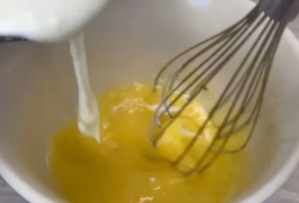 Фото шага рецепта Крембрюле 175496 шаг 3  