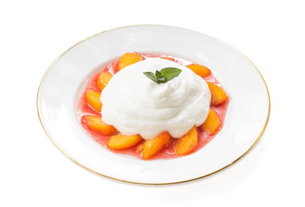 Фото шага рецепта Крем шантильи с персиками 17605 шаг 10  