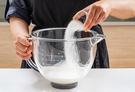 Фото шага рецепта Крем шантильи 186392 шаг 5  