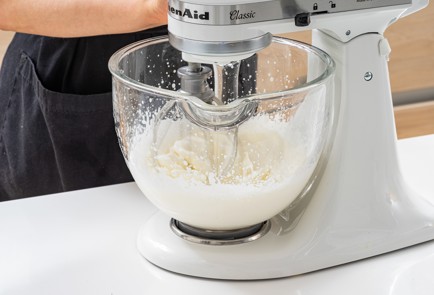 Фото шага рецепта Крем шантильи 186392 шаг 6  