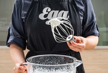 Фото шага рецепта Крем шантильи 186392 шаг 7  