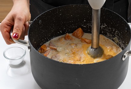 Фото шага рецепта Кремсуп из батата с сейтаном 176033 шаг 8  