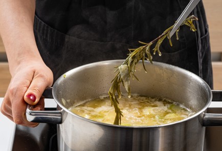 Фото шага рецепта Кремсуп из белой фасоли 176117 шаг 7  