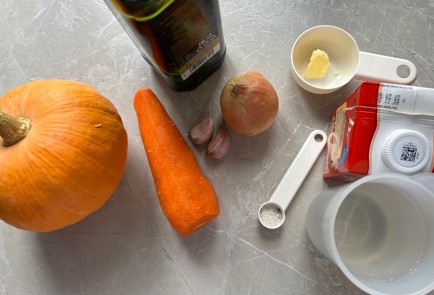 Фото шага рецепта Кремсуп из тыквы запеченной 190540 шаг 1  