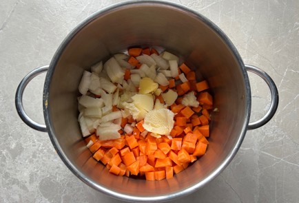 Фото шага рецепта Кремсуп из тыквы запеченной 190540 шаг 4  